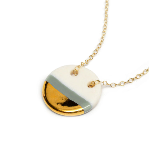 gray circle necklace